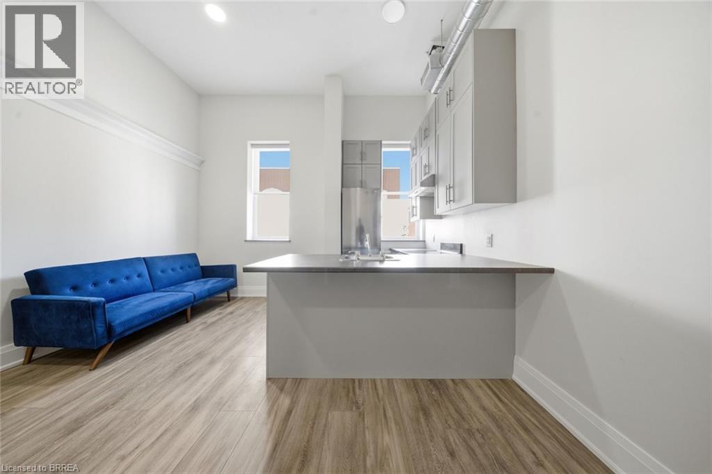 Photo 1 of 11 — 11 QUEEN Street Unit# 304, Brantford, ON N3T3B1