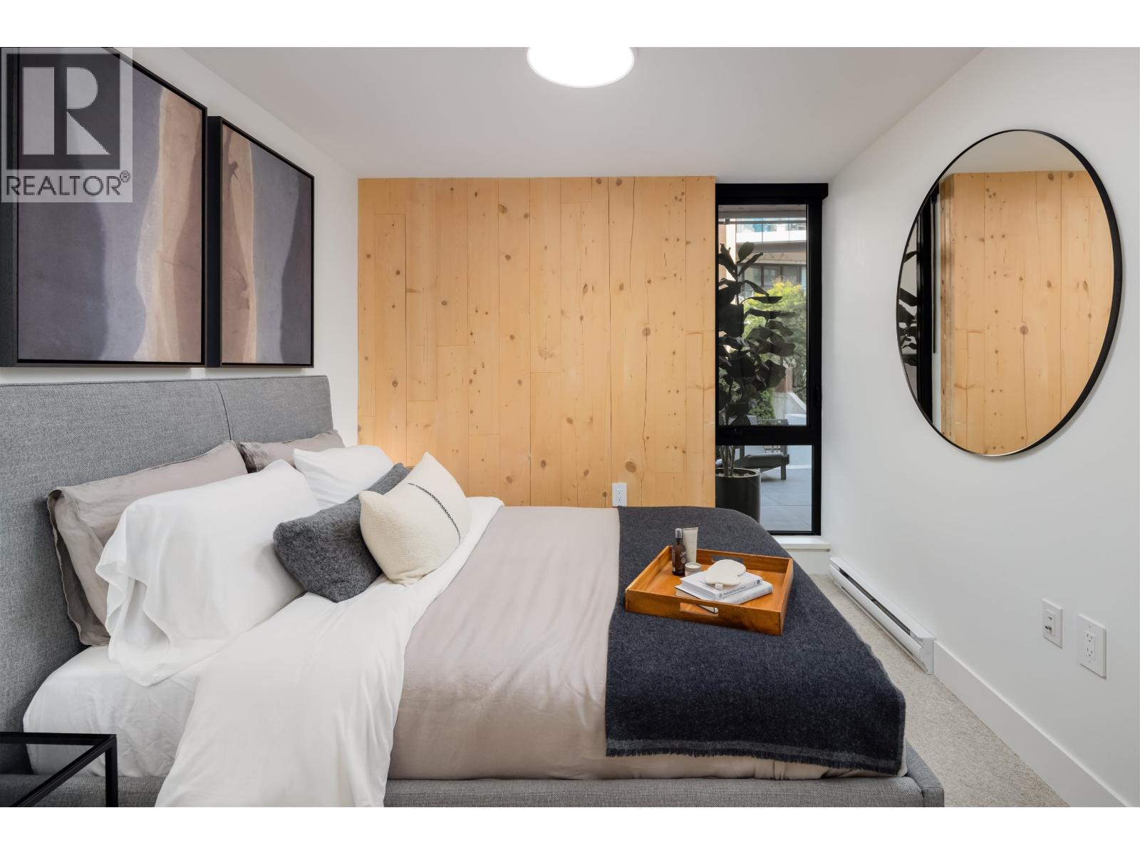 103 310 SALTER STREET