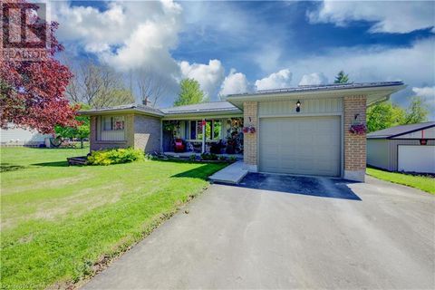 1076 HENRY Street Wellesley ON N0B2T0