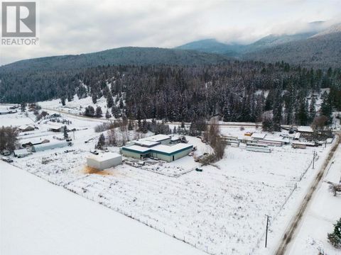 991 Salmon River Road Salmon Arm BC V1E3G3