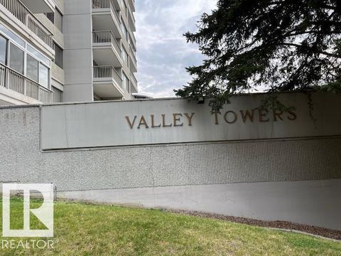 #2002 9923 103 ST NW Edmonton AB T5K2J3