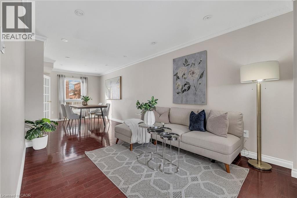 3390 COLUMBINE Crescent