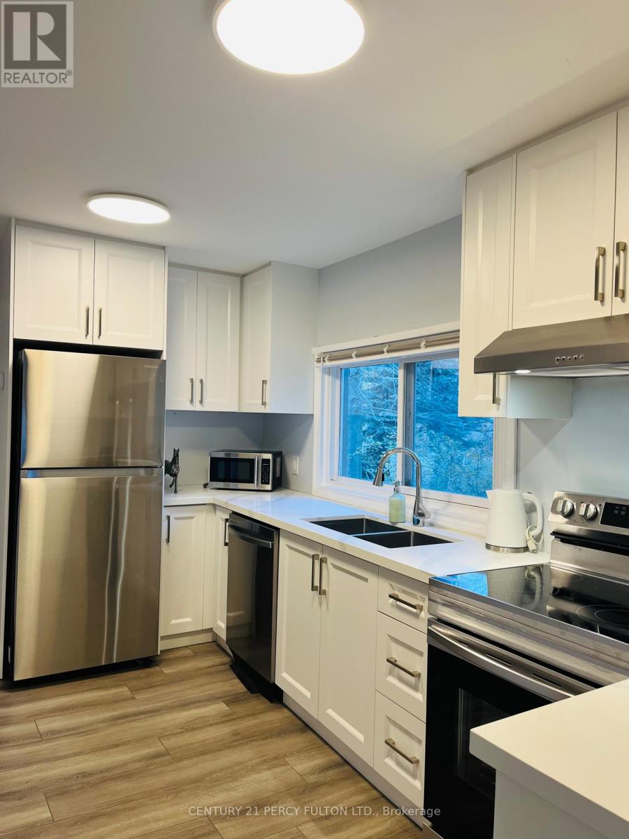 912 BEECHWOOD AVENUE