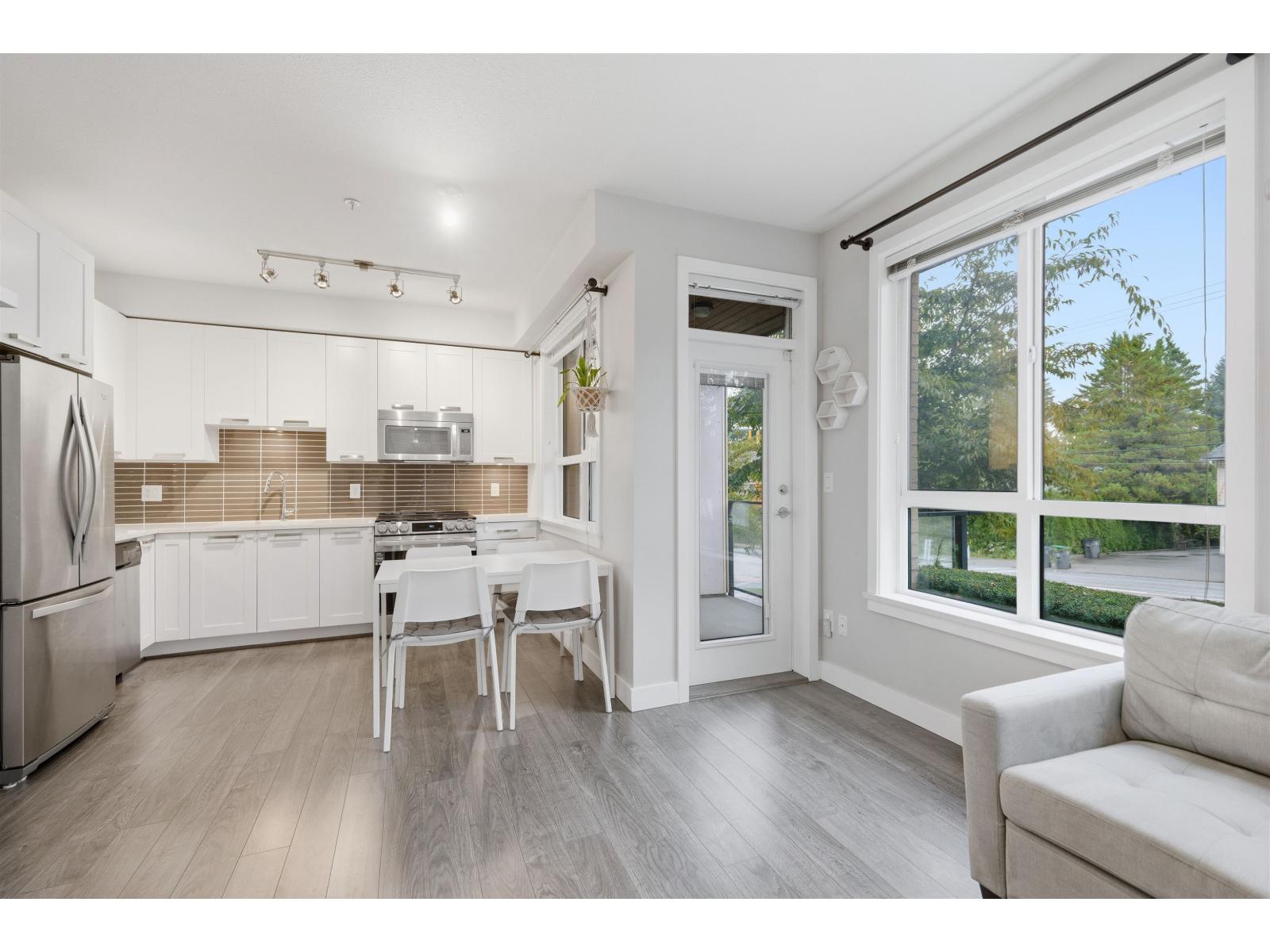 206 15388 105 AVENUE