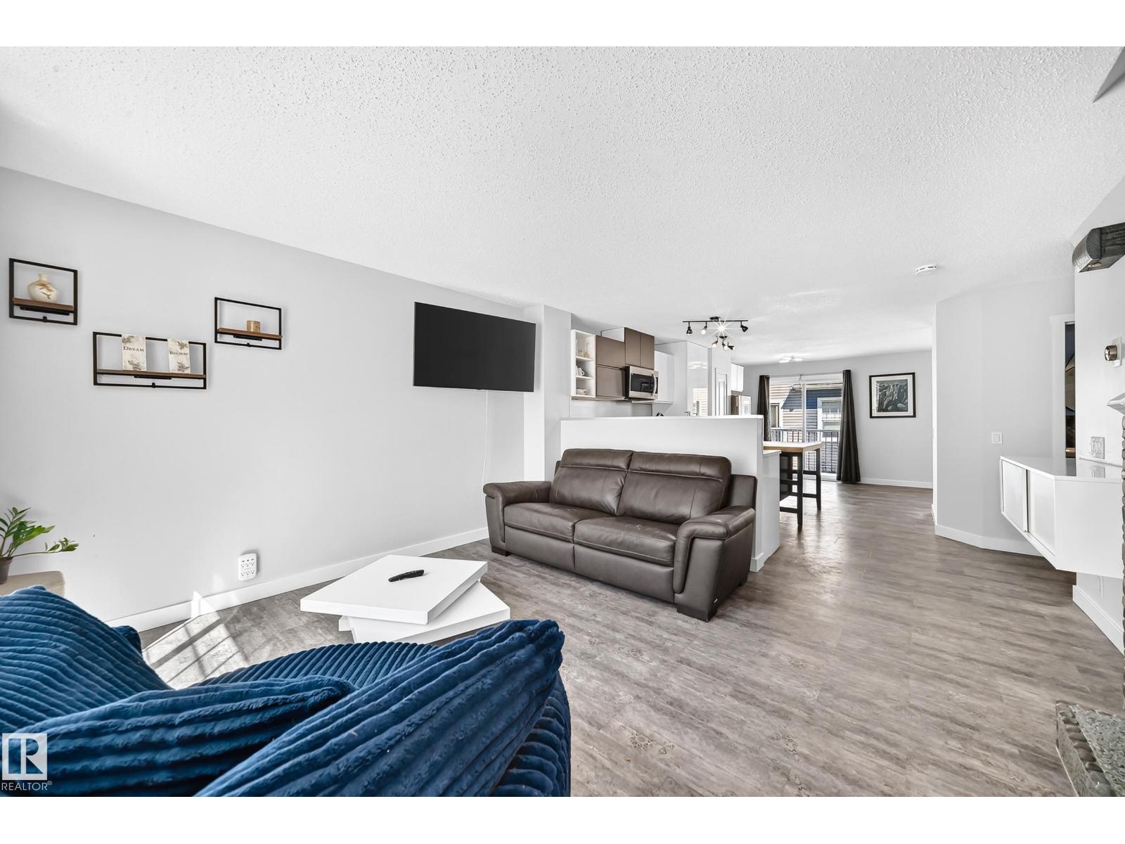 #146 5604 199 ST NW