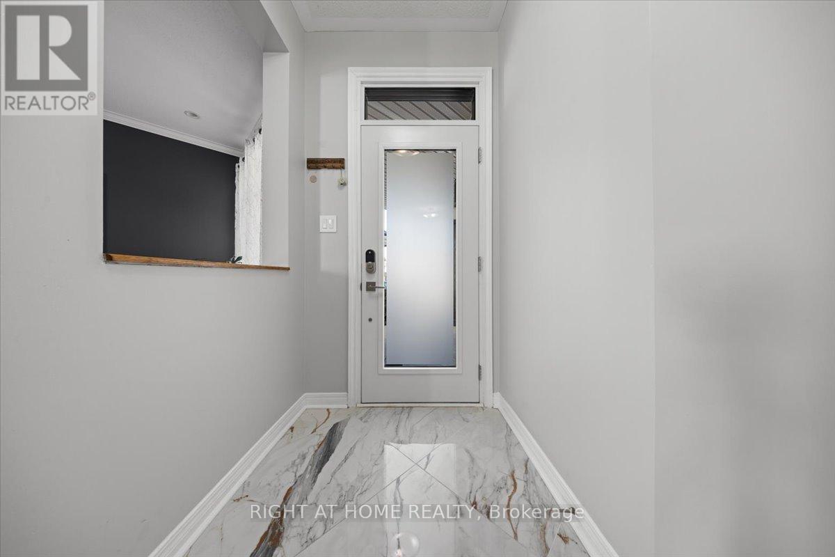 850 FEATHER MOSS WAY