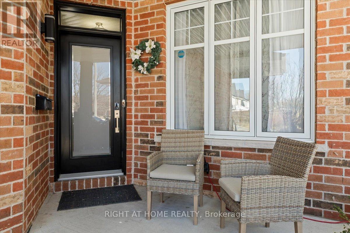 850 FEATHER MOSS WAY