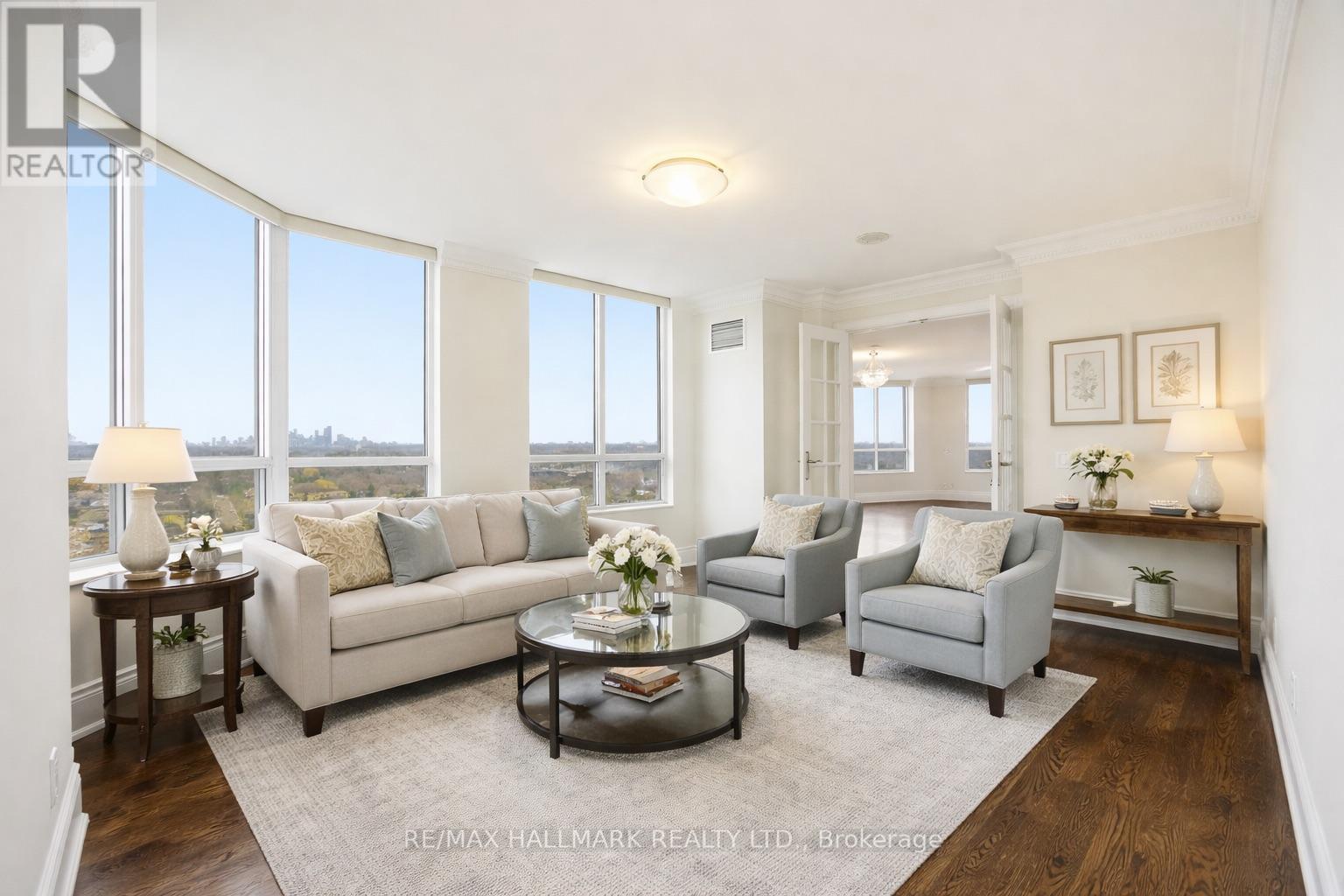 1821 - 80 HARRISON GARDEN BOULEVARD
