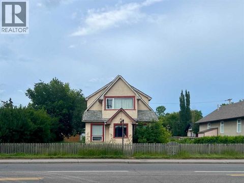 1312 Edmonton Trail NE Calgary AB T2E3K7