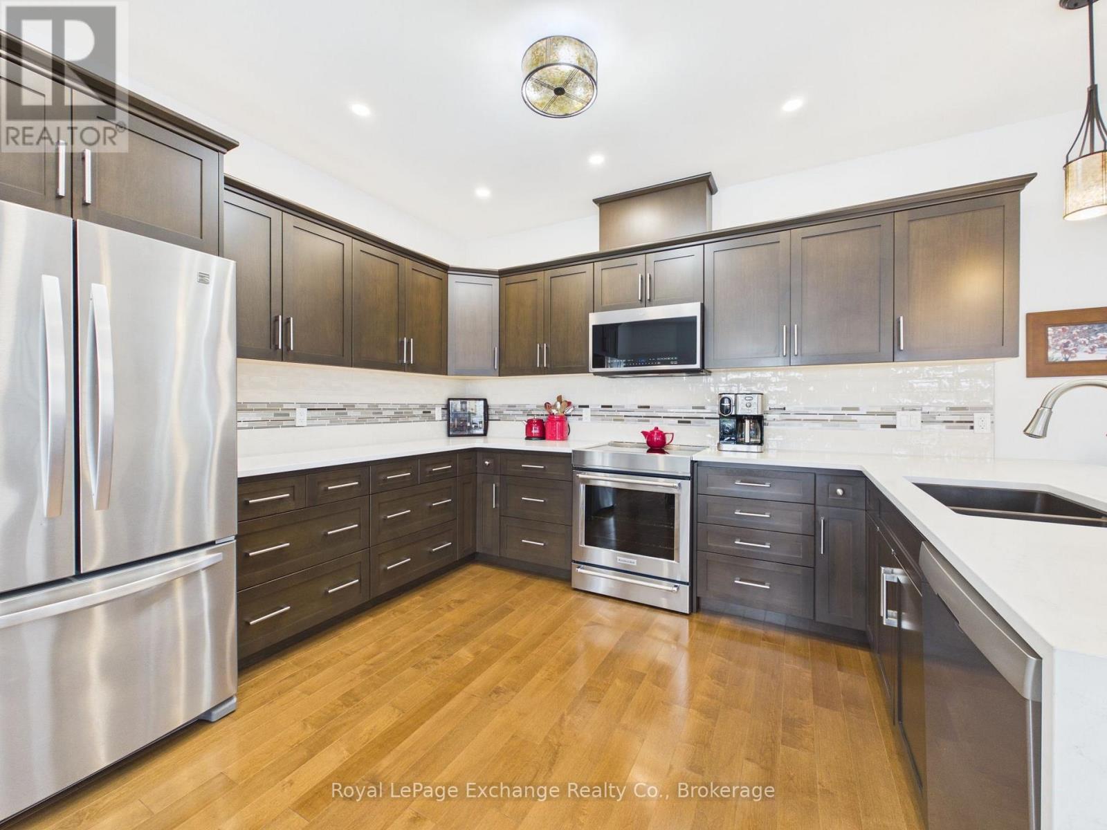 229 WIECK BOULEVARD