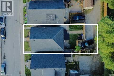 11 EAST 25TH Street Hamilton ON L8V2Z9