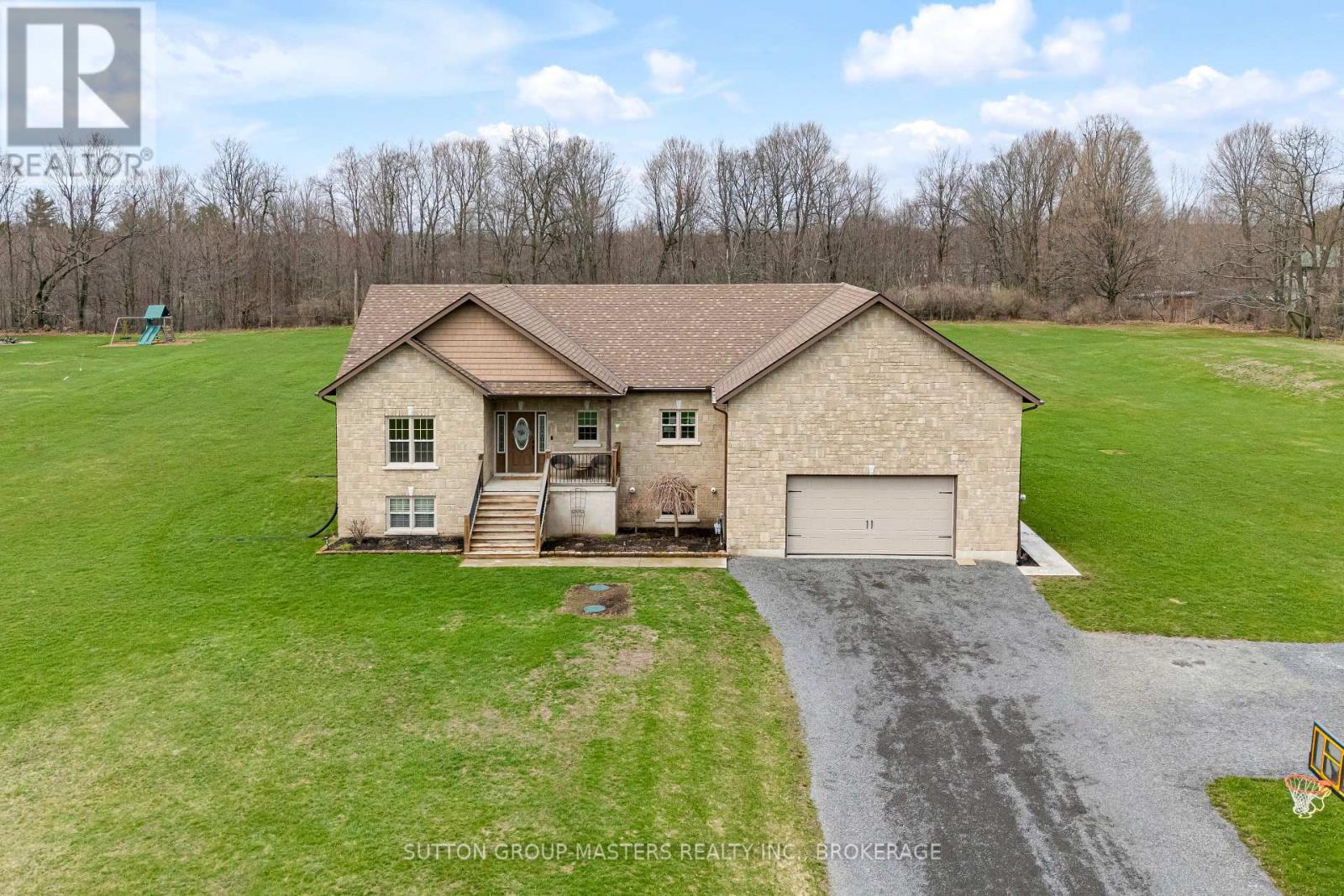 11 DAWSON DRIVE