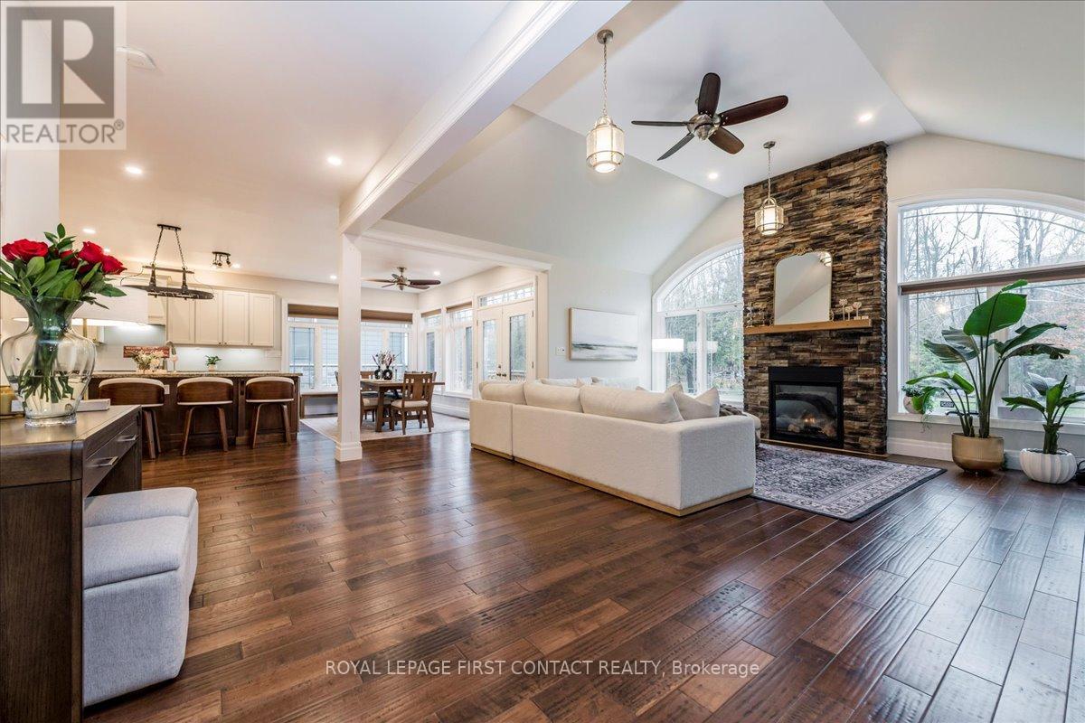 3500 CRESCENT HARBOUR ROAD