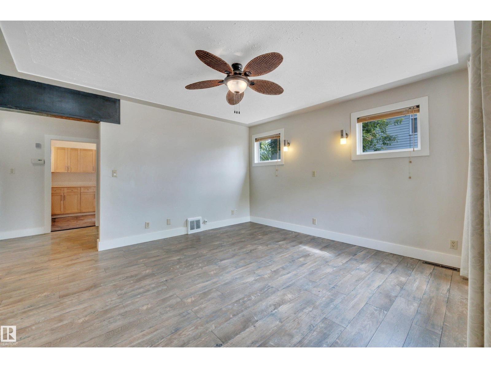 12015 124 ST NW