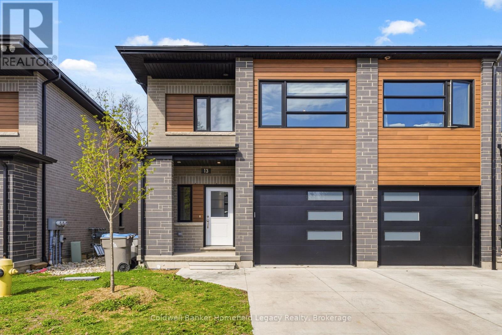 13 - 275 JAMES STREET S