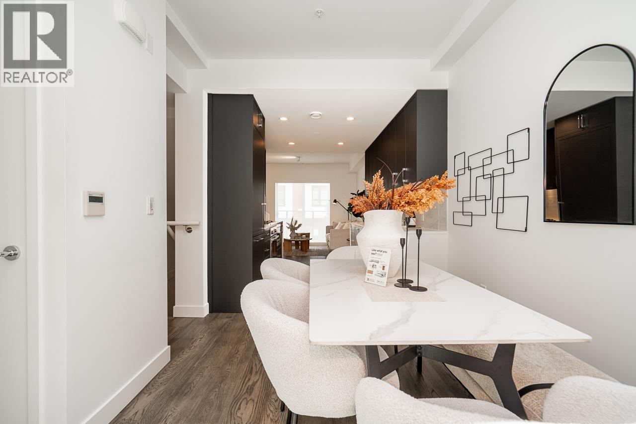 533 W 29TH AVENUE