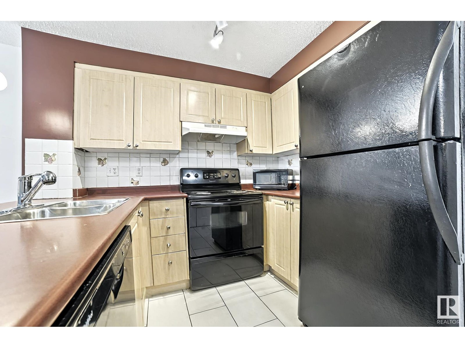 #111 622 MCALLISTER LO SW