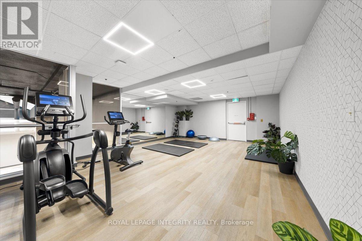 1404 - 161 LAURIER AVENUE W