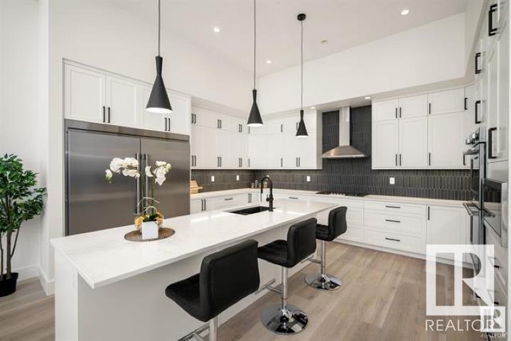 #1030 200 BELLEROSE DR