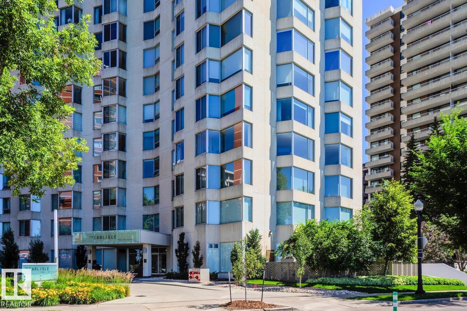 #102 11826 100 AV NW