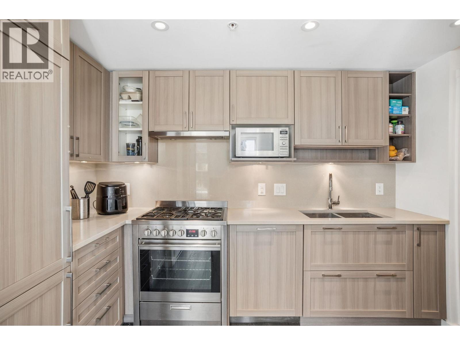 317 5665 BOUNDARY ROAD