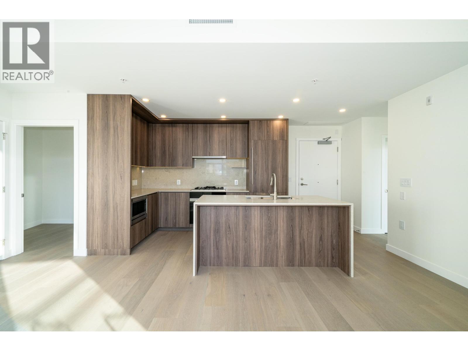 506 5212 CAMBIE STREET