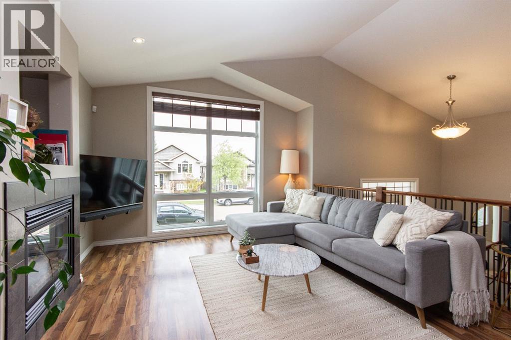 15 Regatta Way