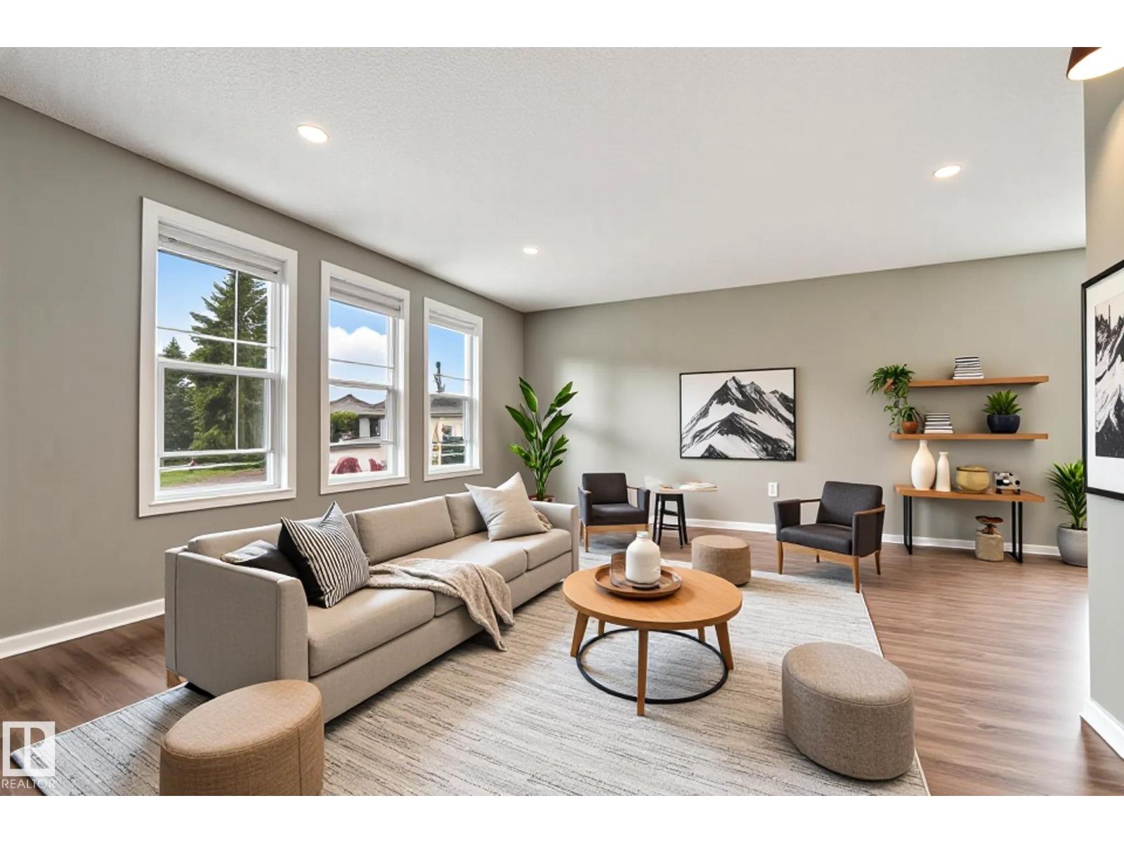 3528 13 AV NW