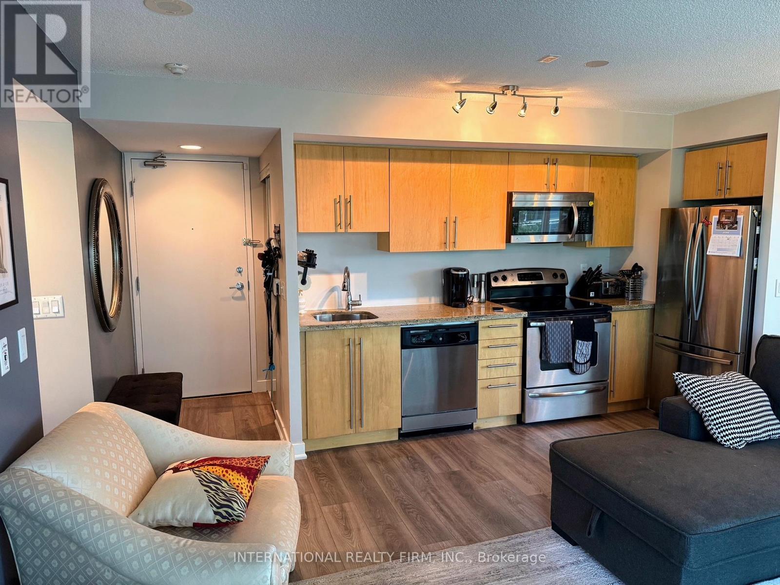 513 - 155 LEGION ROAD N