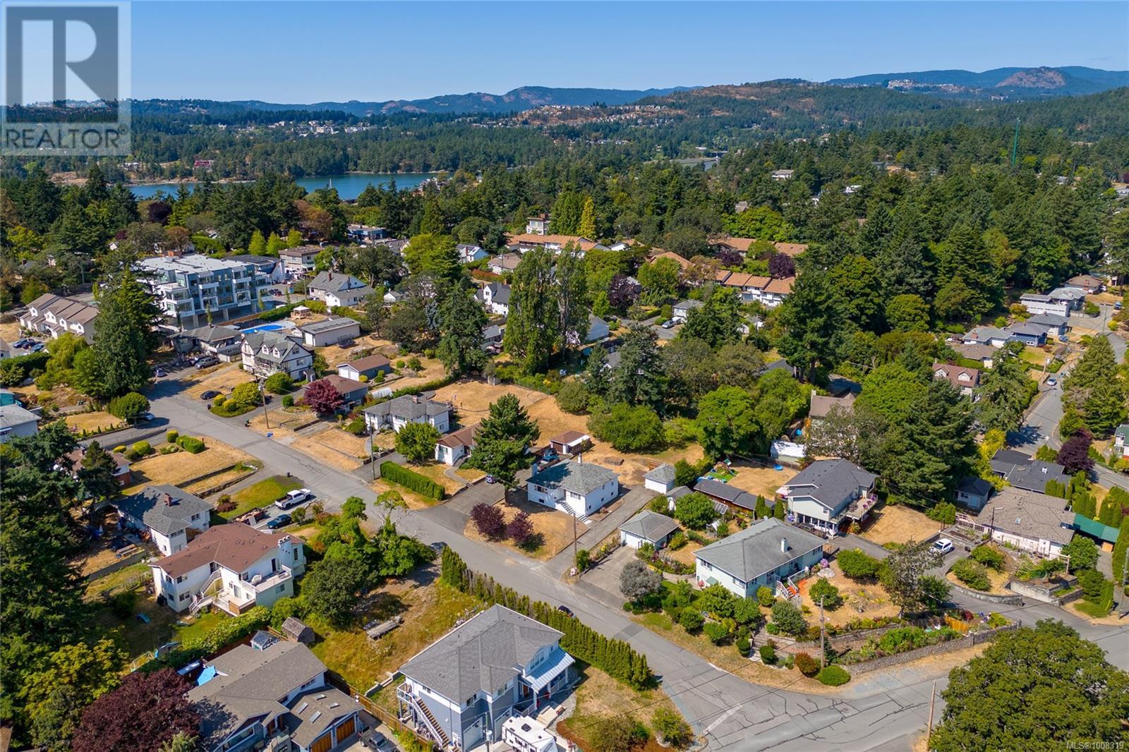 210 Suzanne Pl