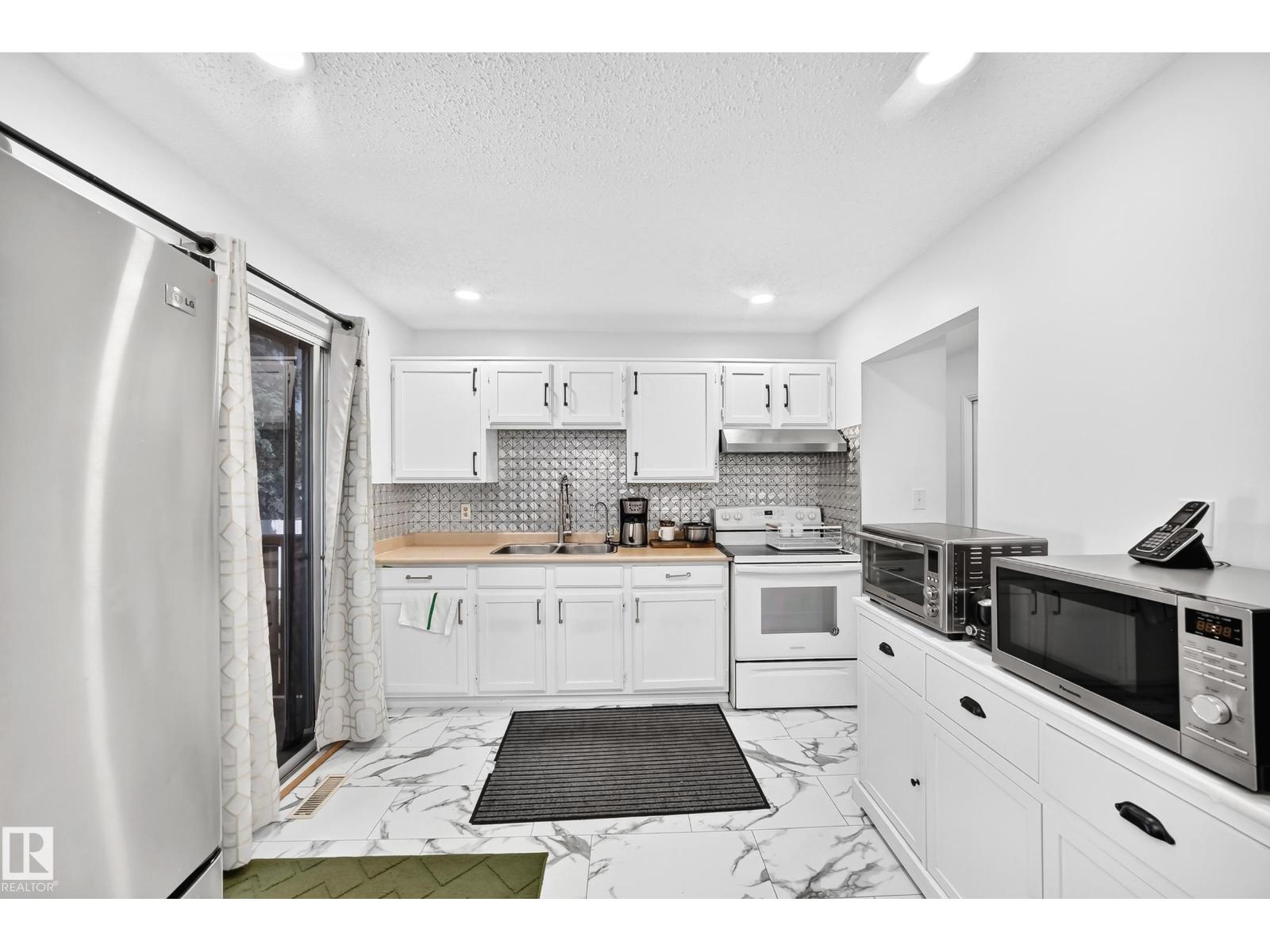 14240 23 ST NW