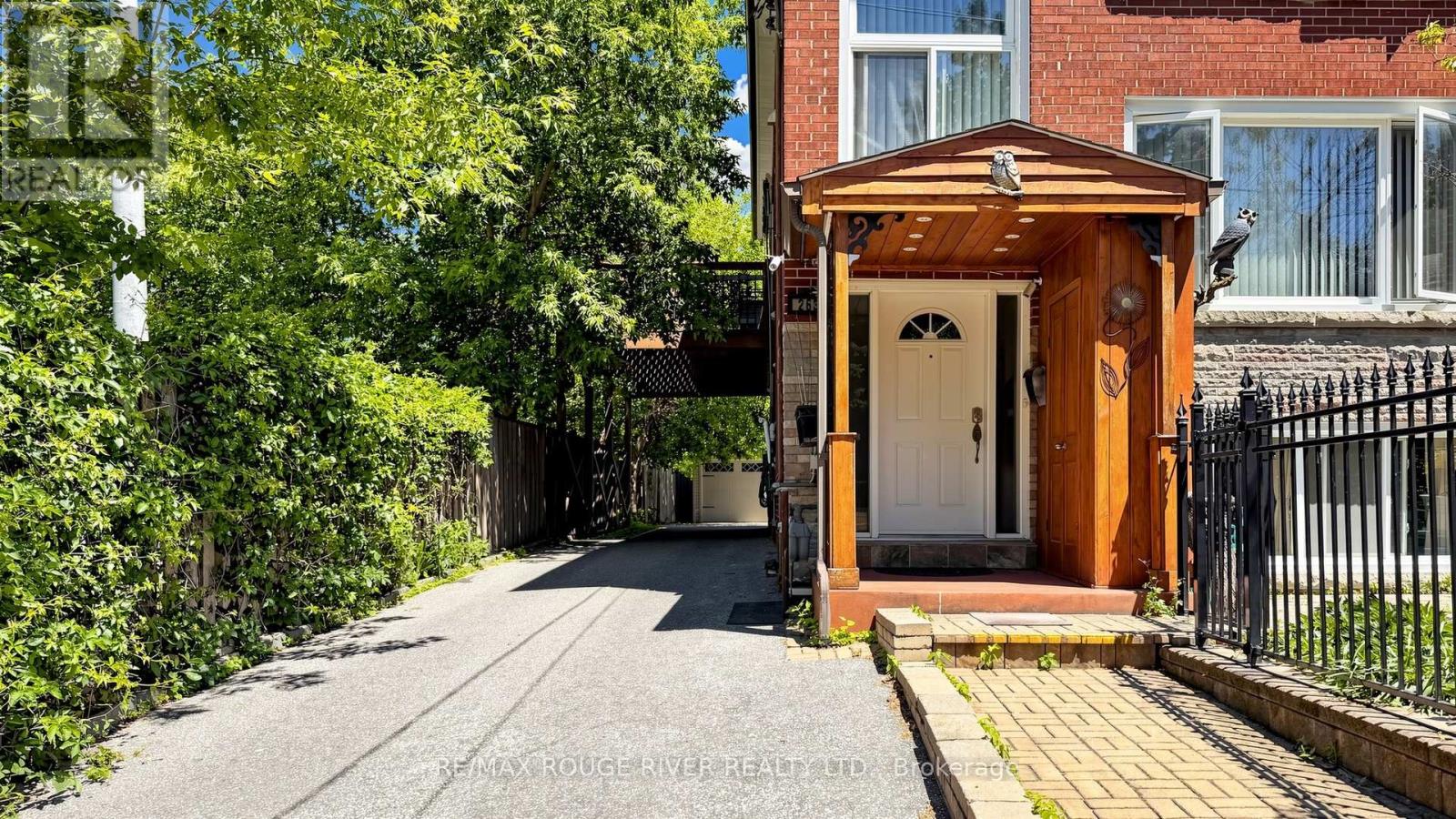 263 OAK PARK AVENUE
