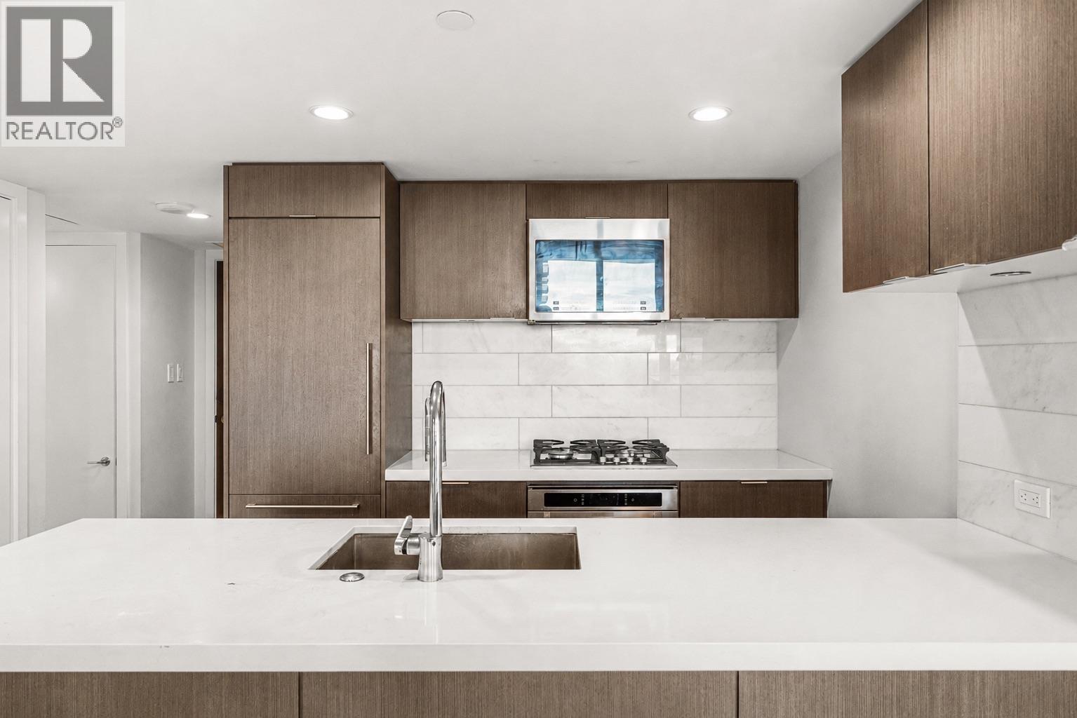 1408 8189 CAMBIE STREET