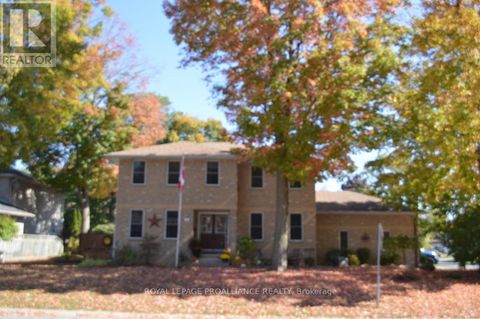 1 SIMMONS COURT Quinte West (Trenton Ward) ON K8V6M9