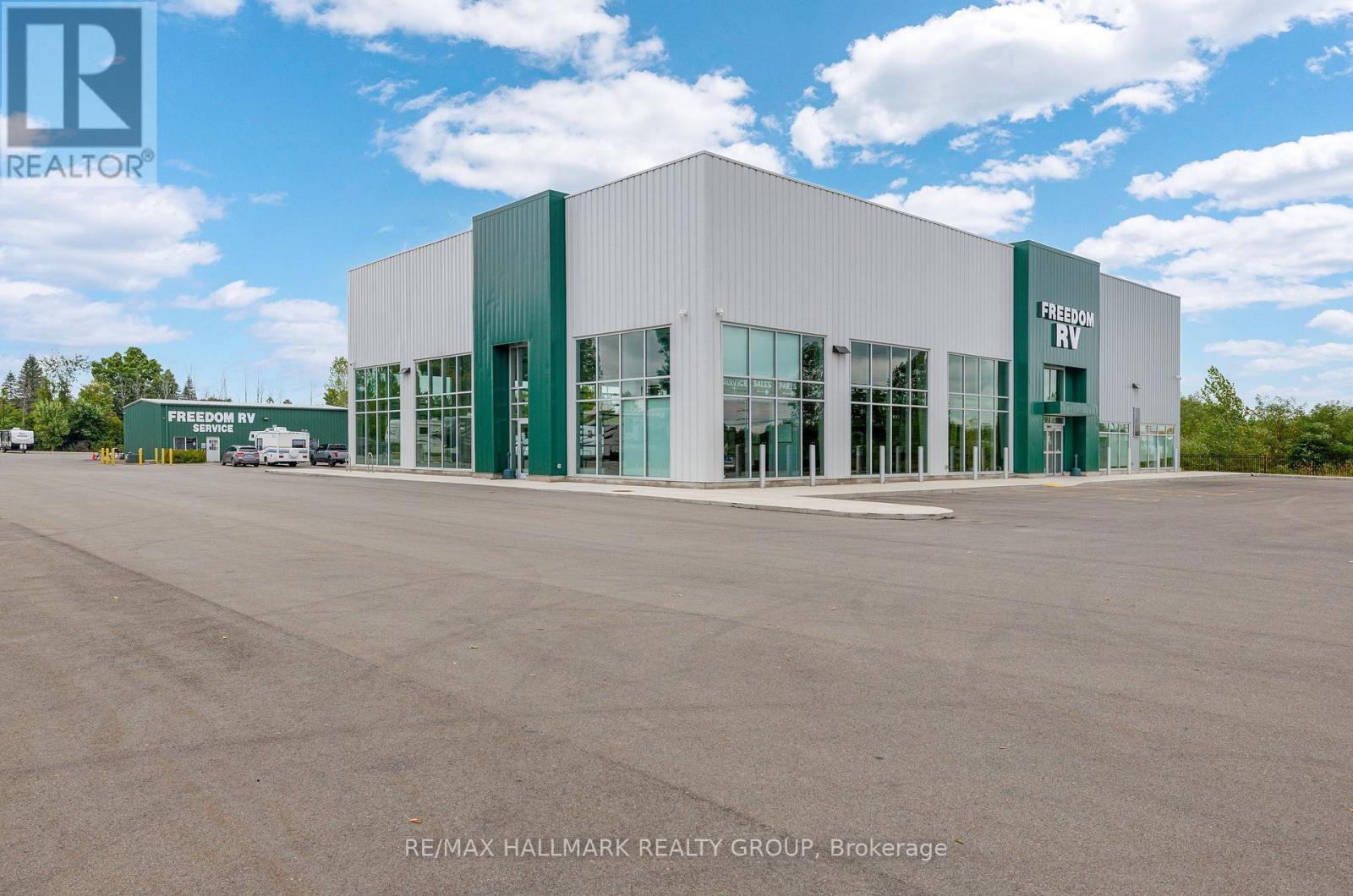 663 STEWART BOULEVARD