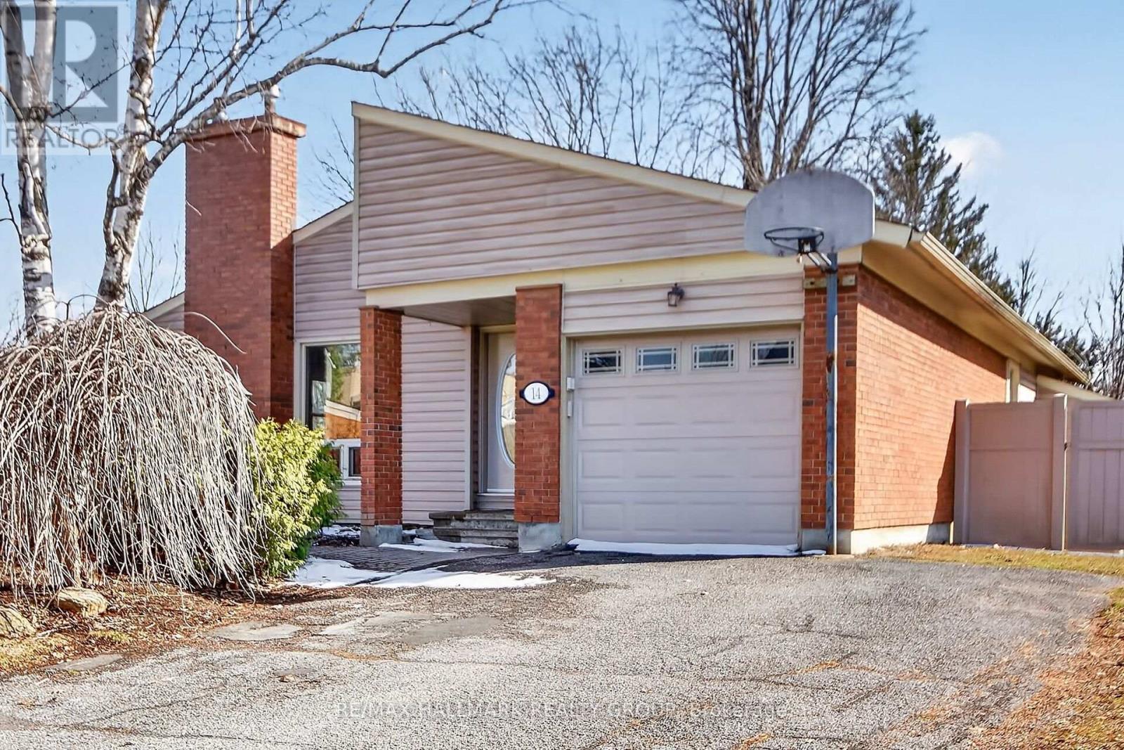 14 JALNA COURT