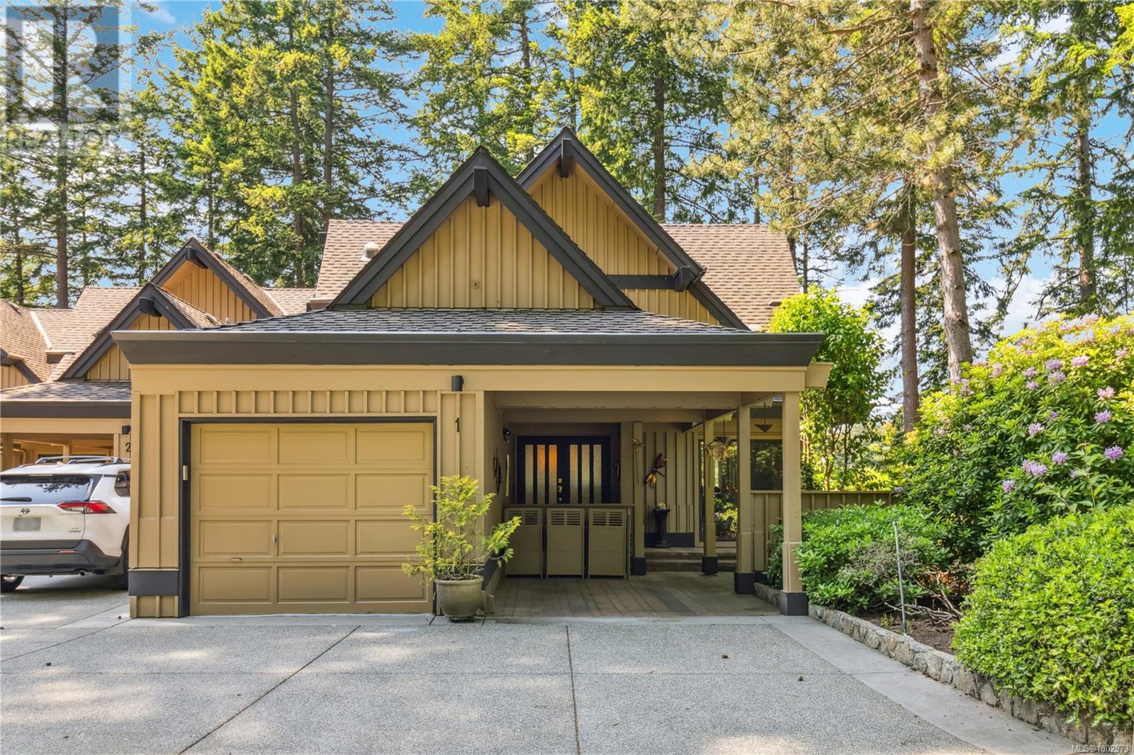 1 981 Fir Tree Glen