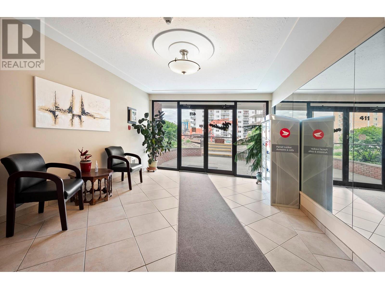 411 NICOLA Street Unit# 302