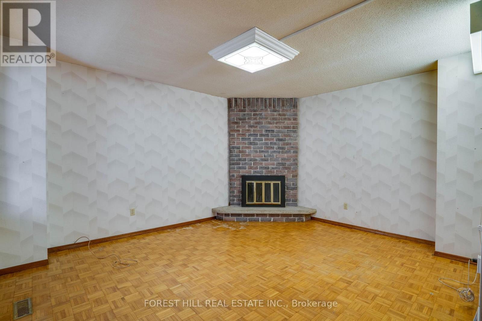 82 HORD CRESCENT