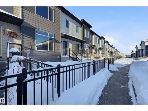 #152 804 WELSH DR SW Edmonton AB T6X1Y8