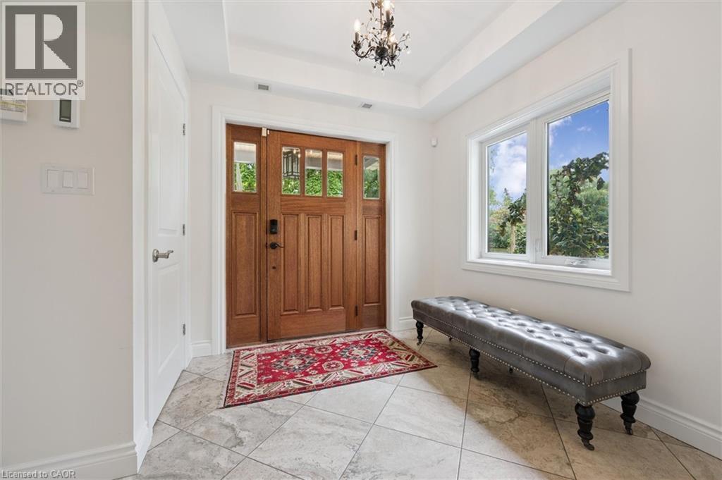 882-888 FAIRWAY Road N