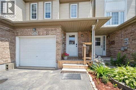 132 DONNENWERTH Drive Kitchener ON N2E4C8