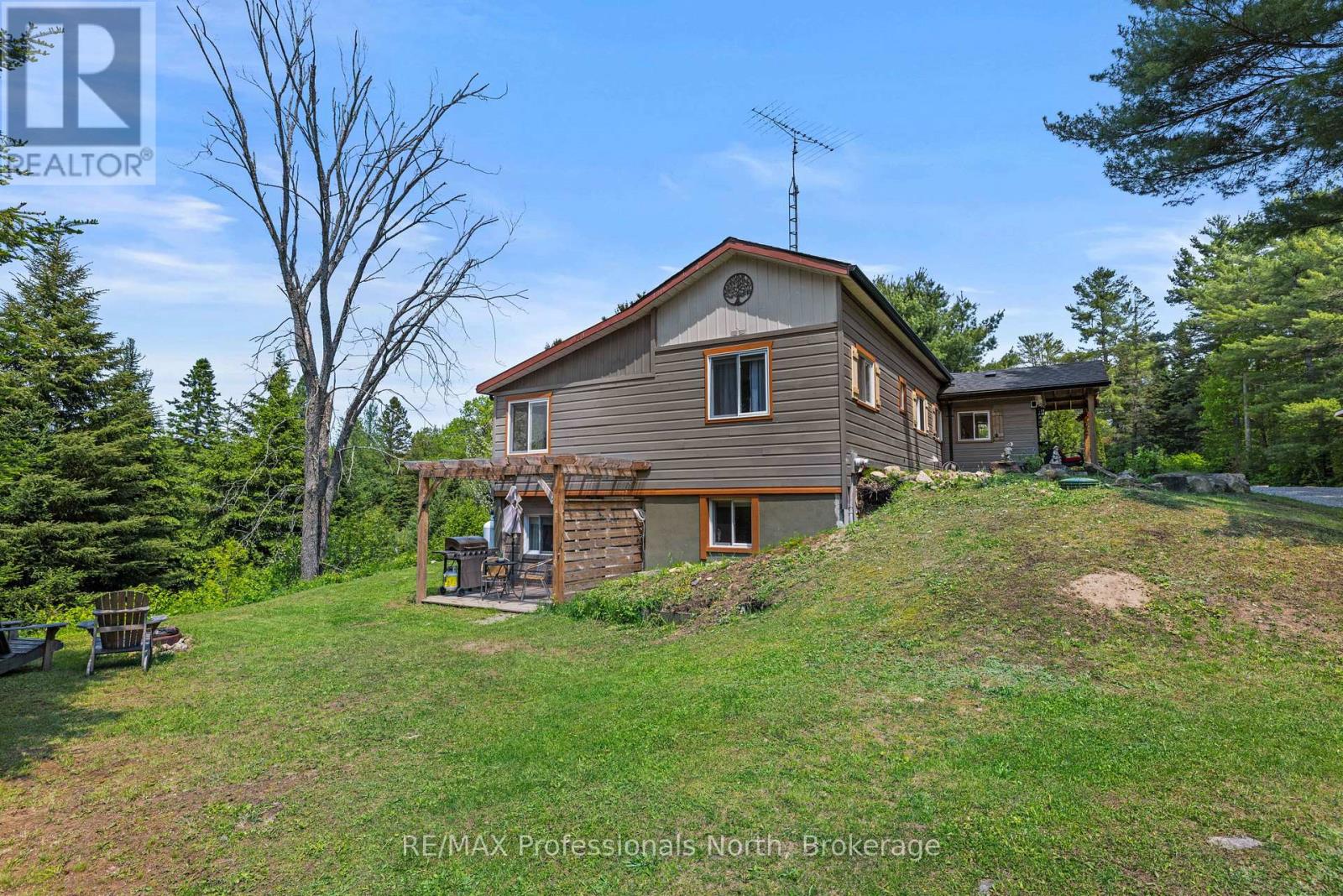 1009 SUMMERVILLE ROAD