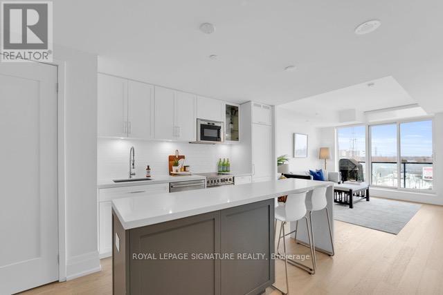 408 - 25 MALCOLM ROAD