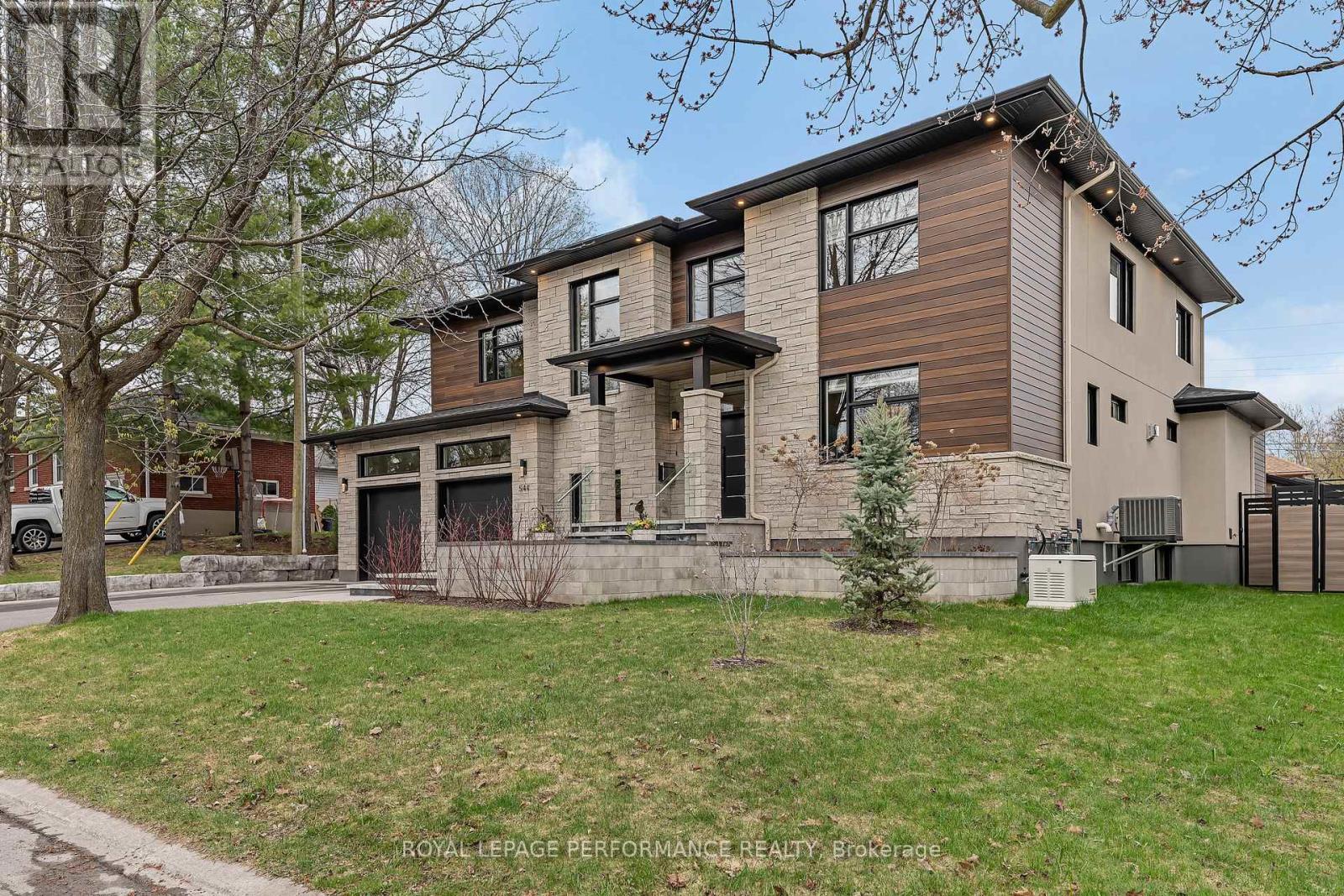 544 NEIGHBOURHOOD WAY