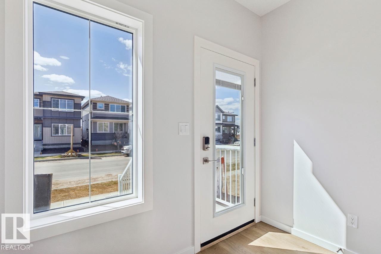 319 EDGEMONT DR NW