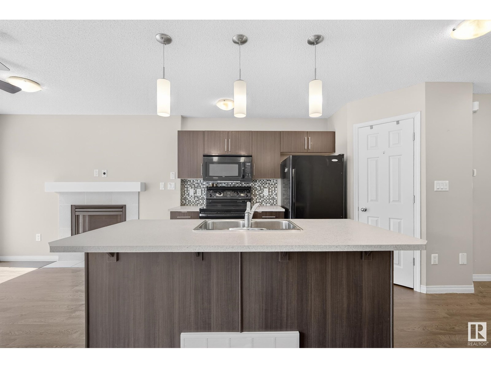 1945 CHAPMAN RD SW