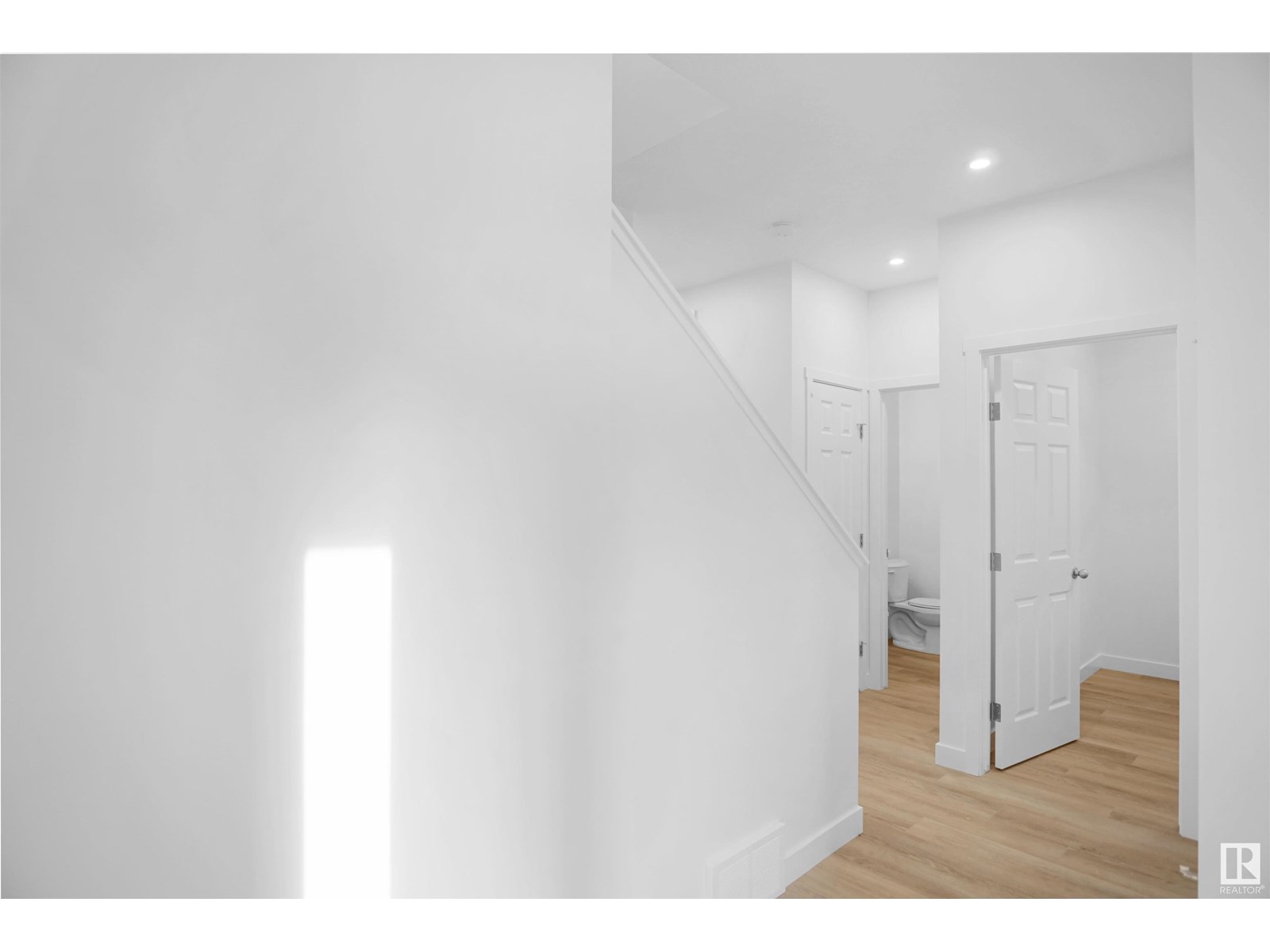 12127 34 AV SW