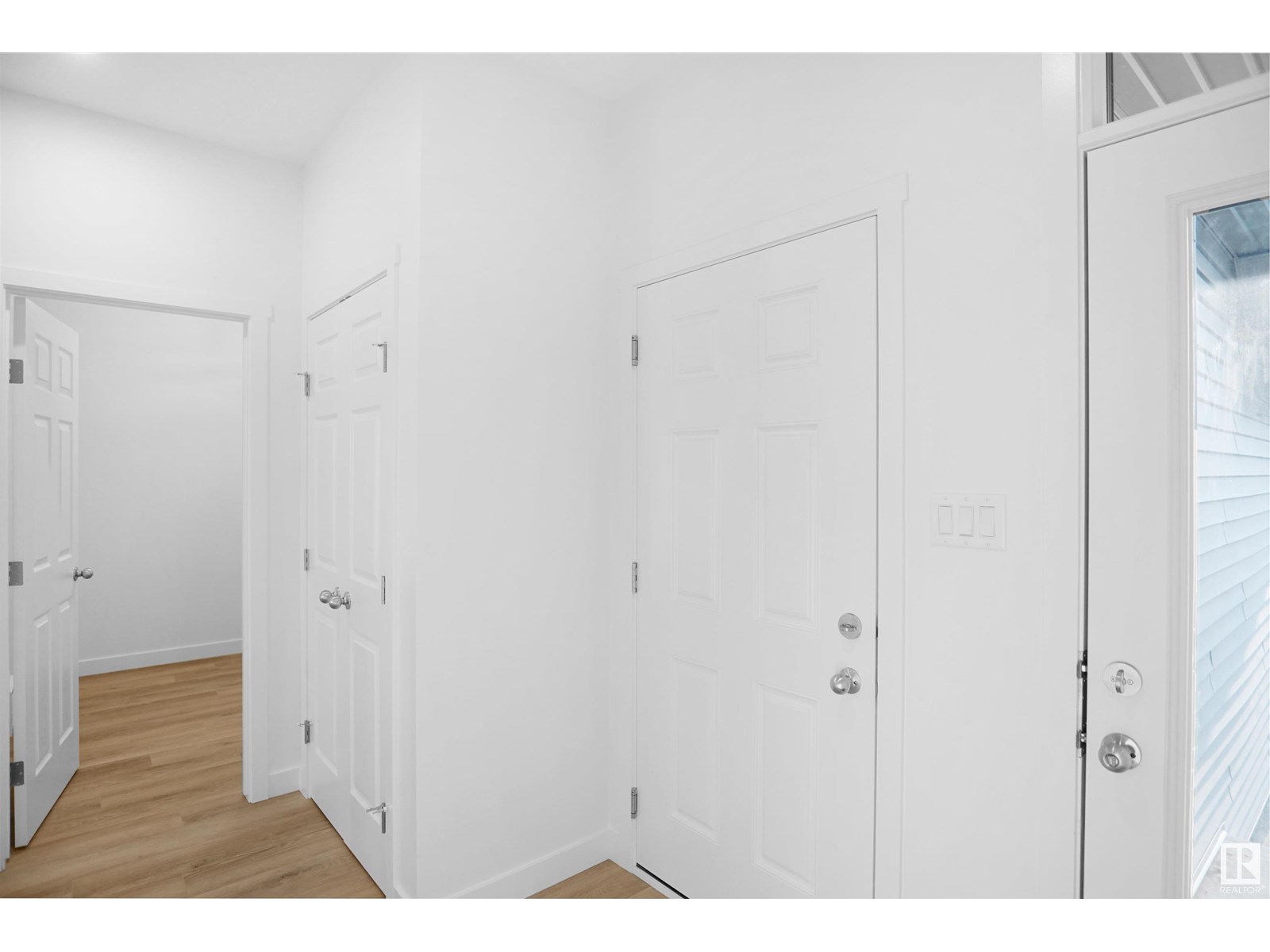 12127 34 AV SW