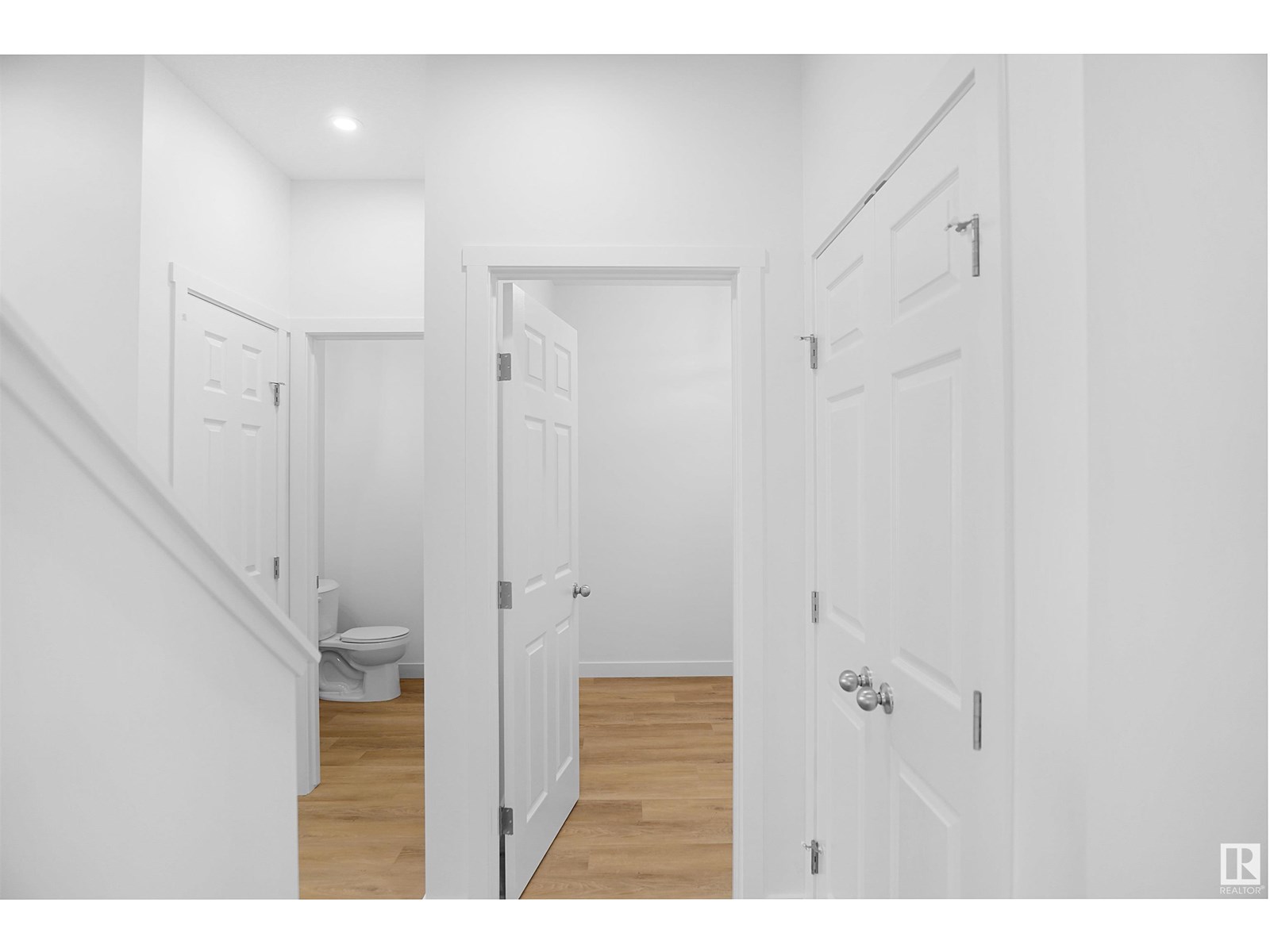 12127 34 AV SW